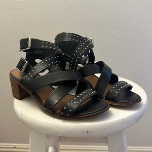 Steve Madden strappy sandals